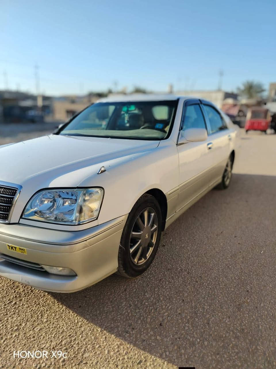 كراون موديل 2000
رقم كركوك جديد سنويه جديده 

بسمنه 3دكم تبريد قطعتين

ستيرن كهرباء 

كروز سرعه

كشن كهرباء

ديفور جبير  

سياره جديده منفوضه حداديه جديده كليٱ

السعر 137 بيه مجال بصيط ملاحضه سياره بيه شبر جاملغ خلفي فقط للاستفسار ***********
