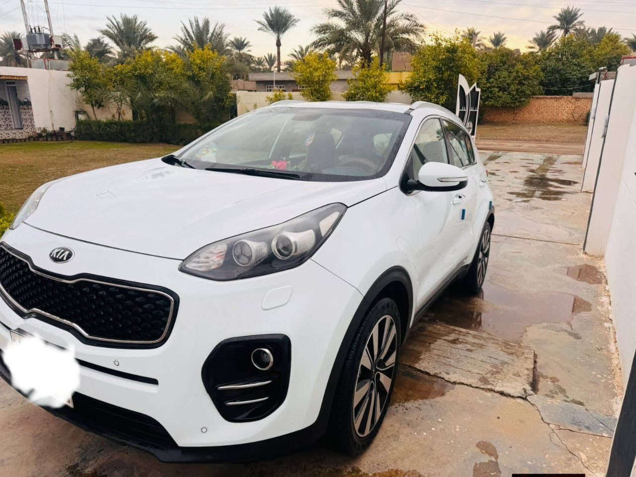 سلام عليكم كيه اسبورتج 18 خليجي
رقم بغداد بسمي ماشيه 126
بل 120ادك جرص 
مري شفط اشاير بل مري حساس امامي خلفي 
زراكات مصباح. بكلايت لدات 
كشنات تغليف جلد معه ارضيه جلد 
مصباح نهاري  مكينه 200دوش 
تحكم استيرن  لسياره نص فول 
لاستفسار ***********
مكان لسياره بابل
