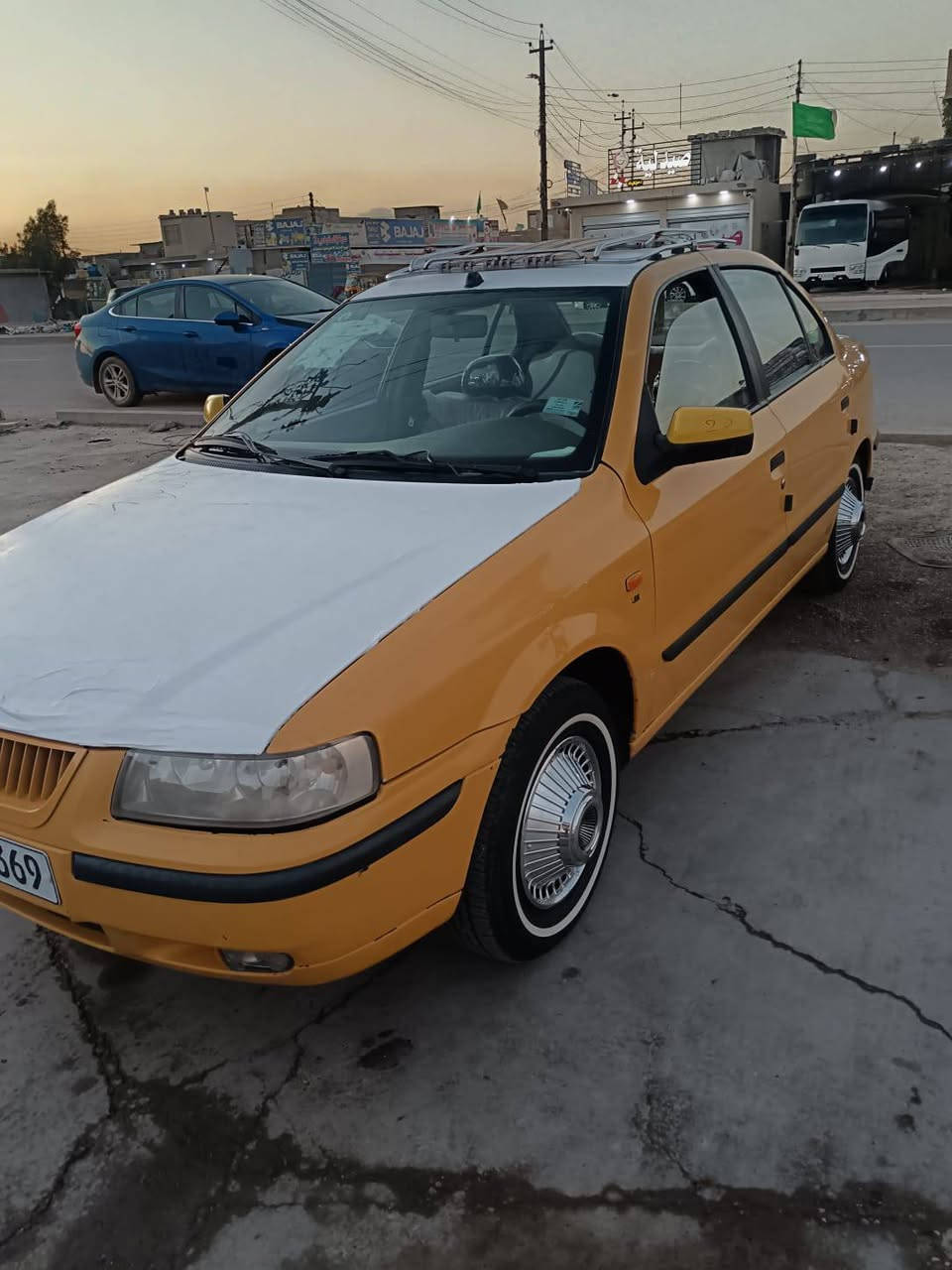 السلام عليكم سمنت موديل 12البيع السياره مكفوله ضربه صبغ ماكو عده طخه المشرعليهه خياس ماكو جراد خفيف بيهه عليهه دوشمه عام تخم تاير جديد مكينه كير تبريد صدر كلا جديد السياره مانقصهه شي جاهزه بسمي مكان بغداد السعر 47بيهه مجال ***********
