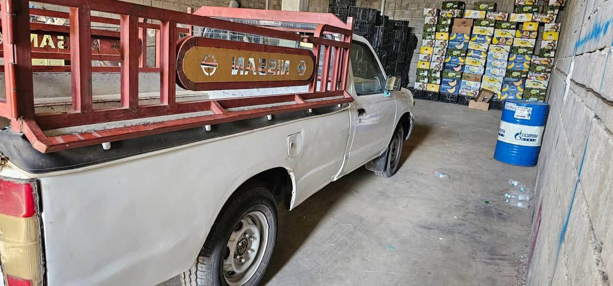 نیسان 2002 تەبرید ساردوو کەرم لەسەر سویچ پاوەر نییە سێ پارچەی پێشەوەی رەشە بێ ناوگرتن بۆیاخی هەیە پەلە پەڵە بەس من بەعام دەیفرۆشم و سەقفو شانی بۆیاخ نییە تایەی تازەیە پێشی تازە داگیراوە کلاج عەینەی سێ ڕۆژە بۆم بەستووە بە شەرتی گێڕ و مەکینە و ئەکسل
ئەمە ژمارەی خاوەنێتی هەر بەڕێزێک مشتەریە تەلەفۆنی بۆ بکات لە سەید سادقە لە گەڵ ڕێزما

***********
*********** حلبجة, السليمانية
