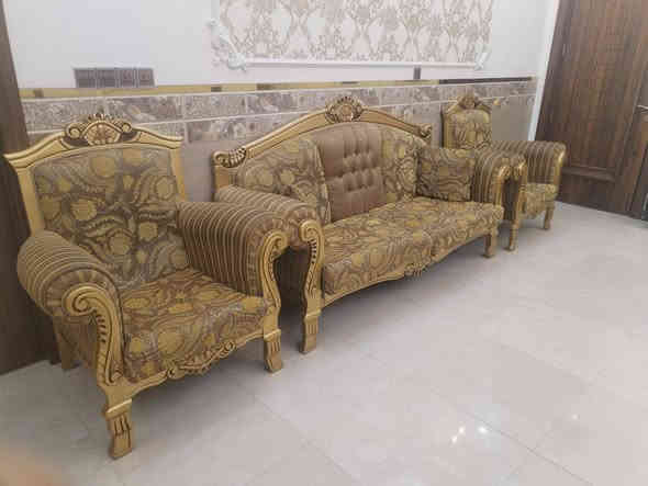 السلام عليكم
تخم تركي كلاسيك جديد ونظيف كلش كلش للبيع

10 مقاعد (4 كراسي + قنفتين كبيرة أم 3 مقاعد) السعر 950 ألف وبيه مجال للشراي

الموقع ديالى خان بني سعد الحي العصري شارع المعهد قرب إعدادية بني سعد

للتواصل واتساب أو إتصال على الرقم ***********
