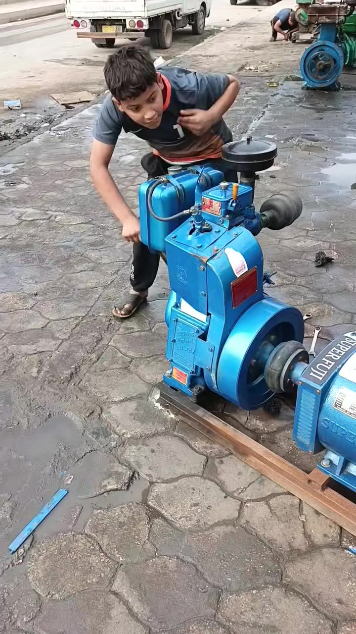 توب لاند الاصلي ابو الكف الوضاح مشتغل يوم واحد مكفول كفاله عامه بابل الشوملي ***********
