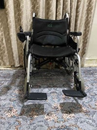 عربانه شحن للبيع بسعر 350 وابيه مجال تحتاج فقط باتري شاحنه موجوده لاست...