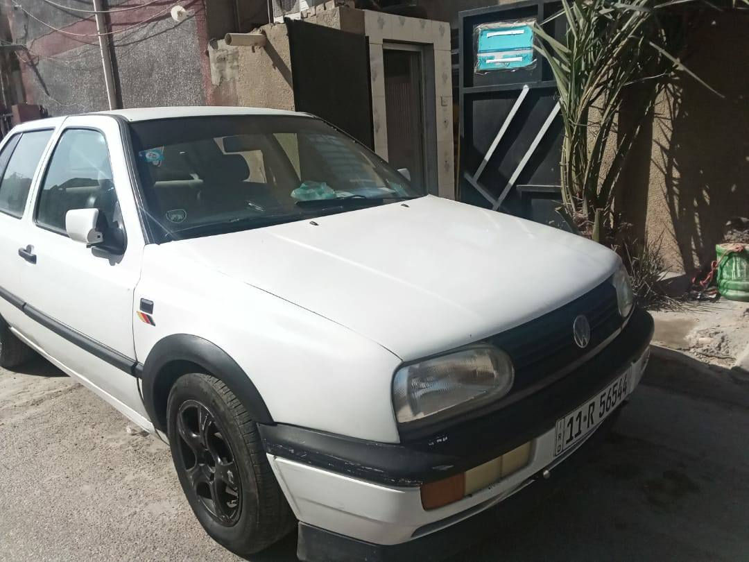 كولف ٩٣ كير اوتماتيك محرك ٢٠٠٠ تحويل مباشر السعر ٣٥ ورقه رقم بغداد سنويه جديده التصال ع هذا الرقم 
+964 772 178 0183
