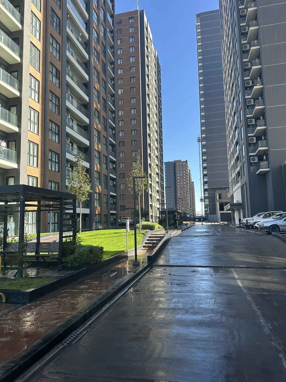 #للاجار  #أربيل #كنجان_ستي 
#كنجان_لايف شقه  2 غرفه  وصاله  طابق 4  مساحة الشقه  126 متر  واجه  150  شقه  مجهزه  سبالت  مع  مطبخ للاستفسار  اكثر  اتصل واتساب ارسلك  الفديوات  كامله  عن  الشقه  
***********
