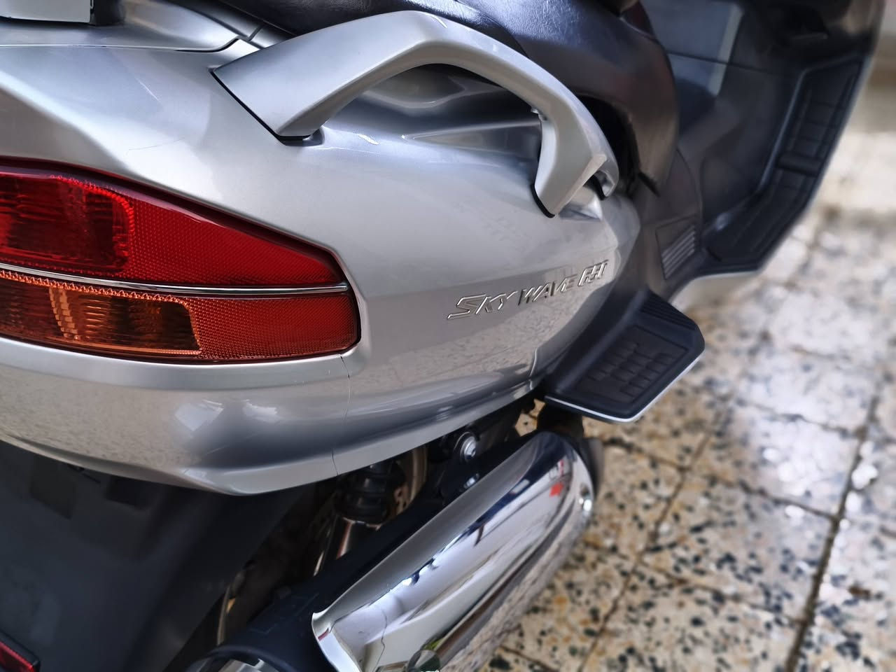 سلام عليكم
للبيع سكاي ولف 650 رمبه كفاله عامه من كلشي كوت مركز محافظة السعر 20 وبيه مجال
***********
