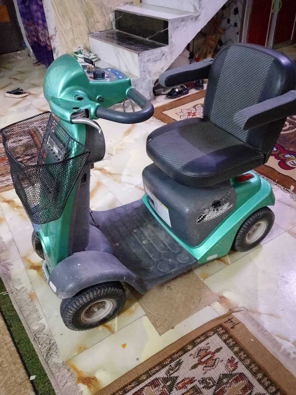 السلام عليكم دراجه شحن معوقين ذوي الاحتياجات الخاصه صناعه ياباني اوتوماتيك السعر 500الف دراجه نضيفه كلش العنوان بغداد قرب حي البتول الرقم ***********
