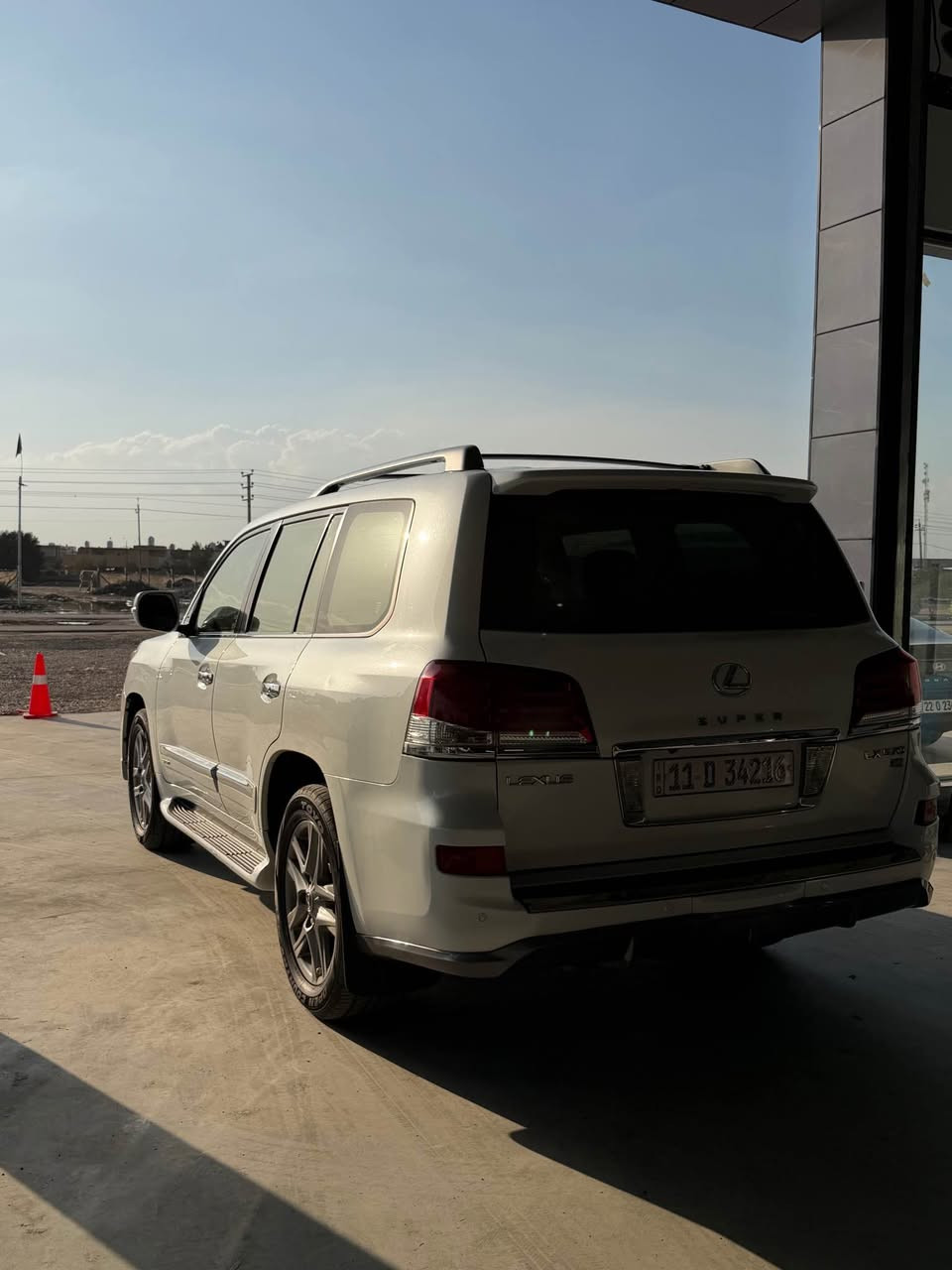 لكزز 2012 570 فول مواصفات رقم بغداد 
كير مكينه كفاله 
تريد تحويل او وكاله 
مابيه مصرف ولا دينار 
بيه ملاحضات موجوده بلسونار 
السعر 380 او بيه مجال 
للاستفسار 
*********** بغداد, العراق
