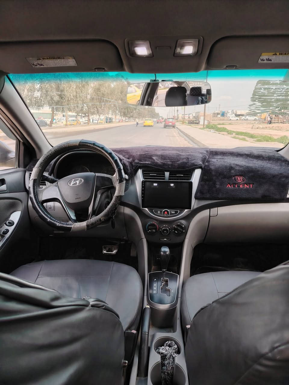 اكسنت 2012 نينوى مضلع
وارد امريكي محرك 16 شرط كير شرط طخم تاير جديد
طخم جديد اربعه دسك هيئه قرامه صفر شرط التحويل  مبدل بيها جاملقات الأمامي بدون داخل وبيها معجون بل ابواب فقط سقف تكم شرط +كابون بيها السعر 78 وبيها مجال قليل
رقم الهاتف ***********... ***********
