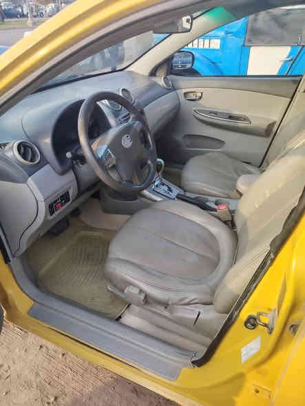 السلام عليكم BYD 2013 بصمه  للبيع السعر 42 بيها مجال الاتصال *********** /***********
