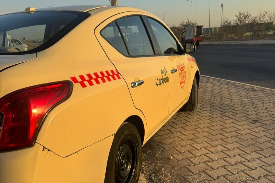 نیسان سەنی لاکشمیبای 2014.تەکسی
یەک پارچە ڕەشە چاملغی لای سایەق پێشەوە .
هەزەی نوێە سەنەوی مانگێکە بەسەر چووە .
ڕەقەم باریک.
غاز+بەنزین .
سەیارەکی زۆر پاک و بێکێشەیە و بێ تەقەو ڕەقەیە .
یەک دینار مەسرەفی تێدانیە .
تەحویل غرامە بەناوکردن بەشەرت .

سـعـر : لە کۆمێنت داوابکە ڕاستەوخۆ بۆت دێت 📥 

گێرومەکیەنە بەشەرت .
هیچ کێشەیەکی تێدا نییە 

ژمارە مۆبایل
 (***********) واتسئاپ کۆرەک
