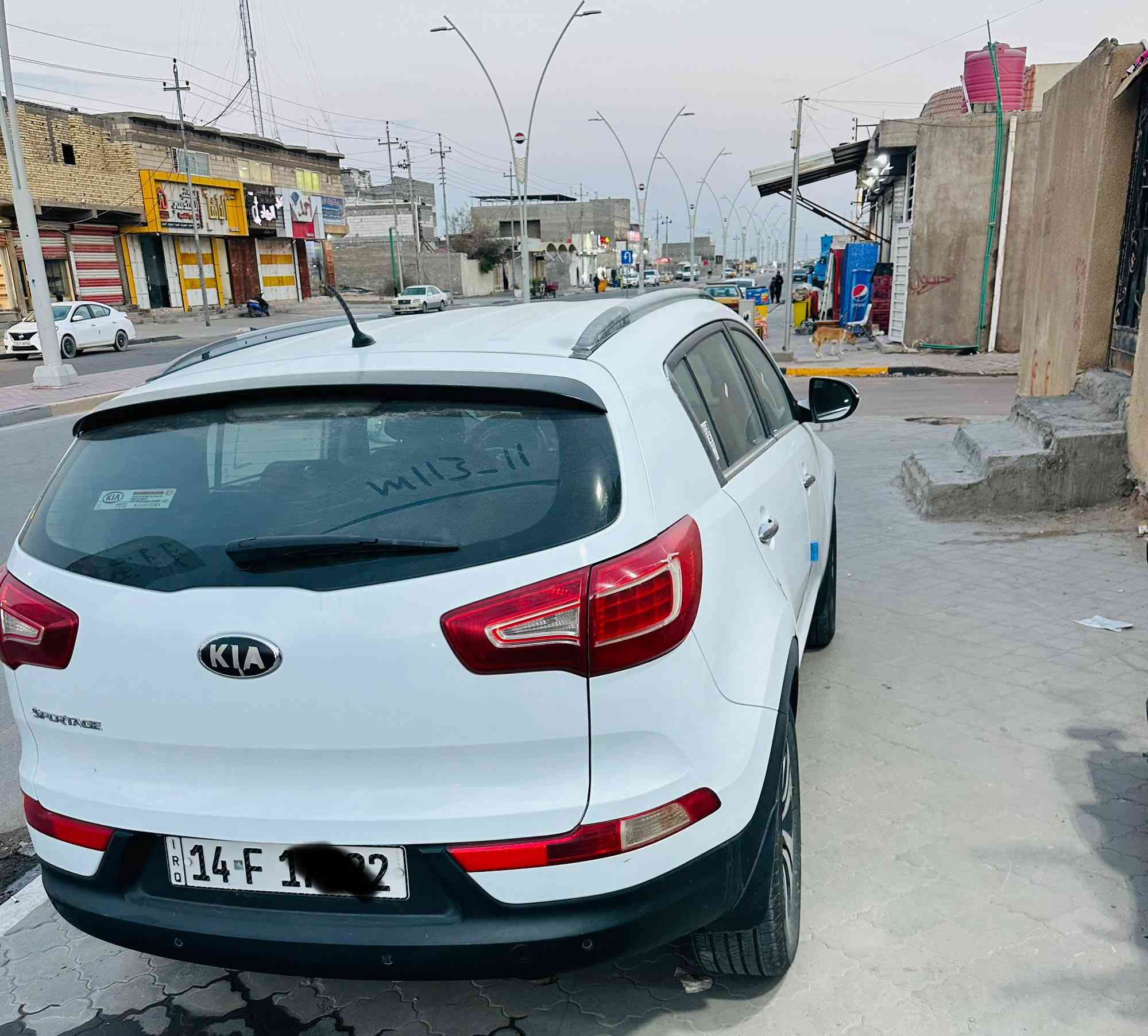 السلام عليكم...كيا سبورتج خليجي موديل 2014-مكينه 2400السيارة كفالة عامه من الضربه والصبغ والتبديل والبارد وگير ومكينه وتخم تاير وحداده كله كفاله والسنويه 2030 ورقم جديد وبأسمي السعر المطلوب157$ ---***********_***********
