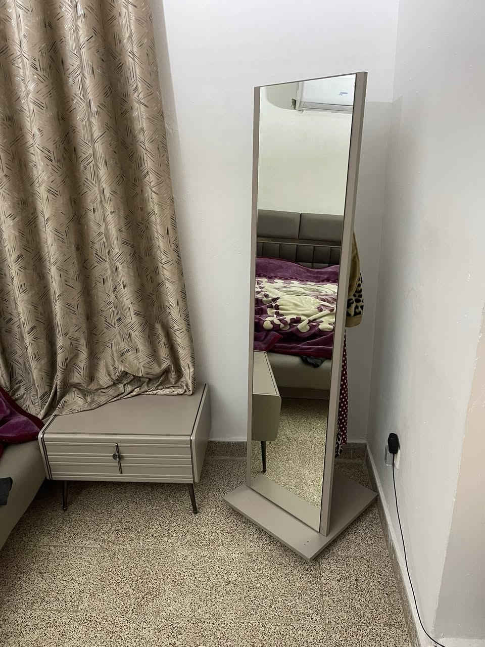 غرفه شركة ايدل
غرفه للبيع نضافه 90 با الميه 10 قطع 
مكانها حي الجهاد 
سعرها مليون ونص قفل


**إذا كنت صاحب هذا الإعلان وتريد حذفه لأي سبب، رجاءا أرسل رسالة إلى الدعم الفني**