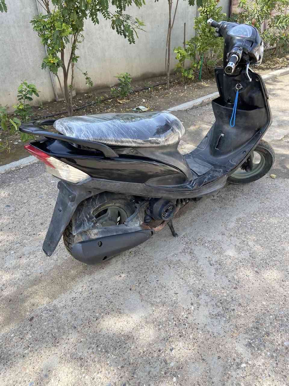 سلام عليكم دراجه ماكس عدله مكينتها ناعمه خرسه شرط ع سلولي بوشه بلاديه شرط لاتنقص ولا تبخر ولا نضوح ولا صوت اكسن شرط ناعم كهربائيات كلها شغاله حتى كيج بانزين وقفل جنطه شغال ستان صفح وستان تعليك دراجه خير من الله شرط نكرة سلف بدون بانزين مكاني بغداد حيلمانه سعر370اتصل ع رقمي وتشلع عيوني ***********
