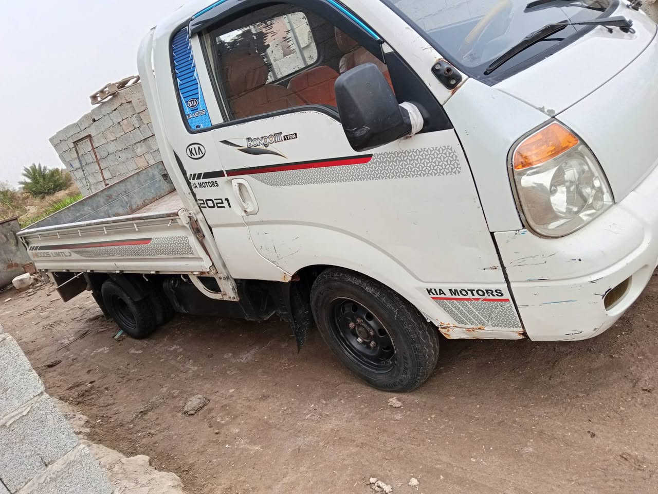 السلام عليكم كيا حمل لبيع 2005 جاهزة مكينة بية تنقيص وباخار حدادية تخم تاير كير جاهزة علة اخر حباية السيارة مكفولة من الكص وتبديل رقم بغداد مشروع وطني مكان السيارة الدوانية الحمزة الشرقي السعر 65 وبية مجال ***********
