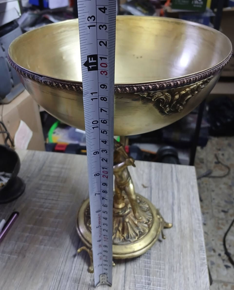 تحفة نحاس قديمة كلش بهذا الشكل سعر ٧٥ الف قفل


**إذا كنت صاحب هذا الإعلان وتريد حذفه لأي سبب، رجاءا أرسل رسالة إلى الدعم الفني**