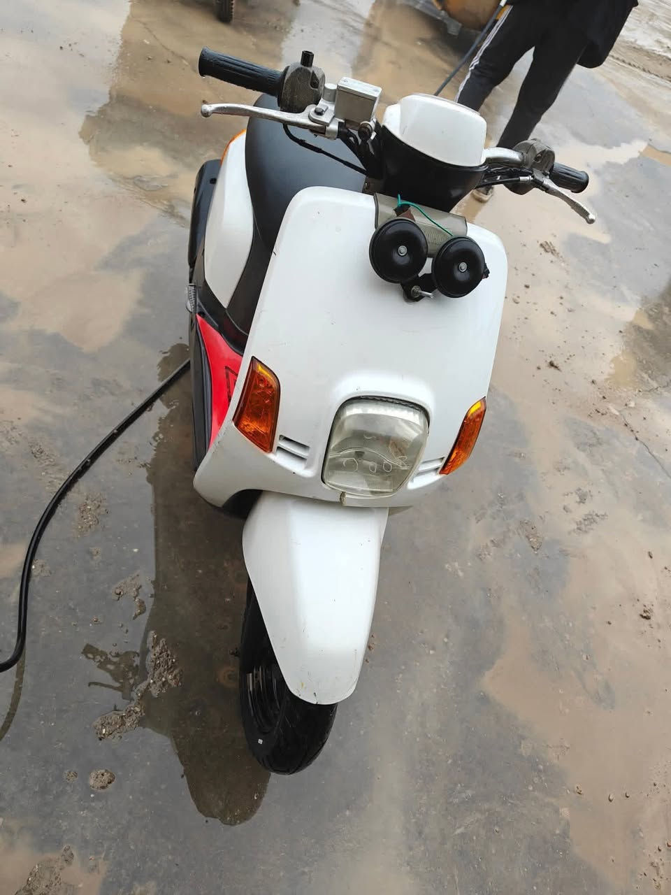 السلام عليكم 
دراجة بوليس 2008
دراجة نضيفة وخير من الله اي نقص ما بيها 
دراجة قبل شهرين مجفتة 
كابريتر مو نازل 
مكاني شارع الطابو خلف  مول الساعة 
سعر الدراجة 600وبيها مجال 
***********
