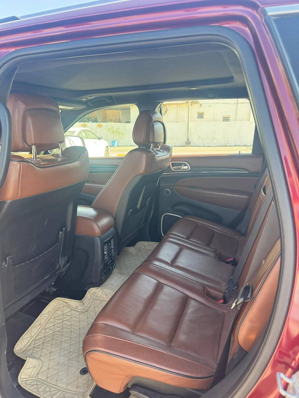 جيب سومت موديل ٢٠٢١ رقم بغدادباسمي هزه جديده وارد امريكي ضرر بنيد وجاملغ جاهزه.ومابيها اي نقص ماشيه ٥٠الف كم تحويل رقم انكليزي.موبايل ***********
