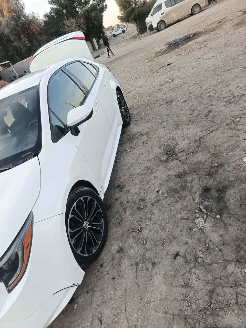 سلام عليكم
كورلا
موديل 2022
سياره بيه 4قطع
سياره حلوه نضيفه بيه بعض ملاحظات
سياره تحويل مباشر رقم بغداد.
عنوان بغداد المحموديه
سعر 140بيه مجال
 ***********
***********
تواصل واني حاضر
