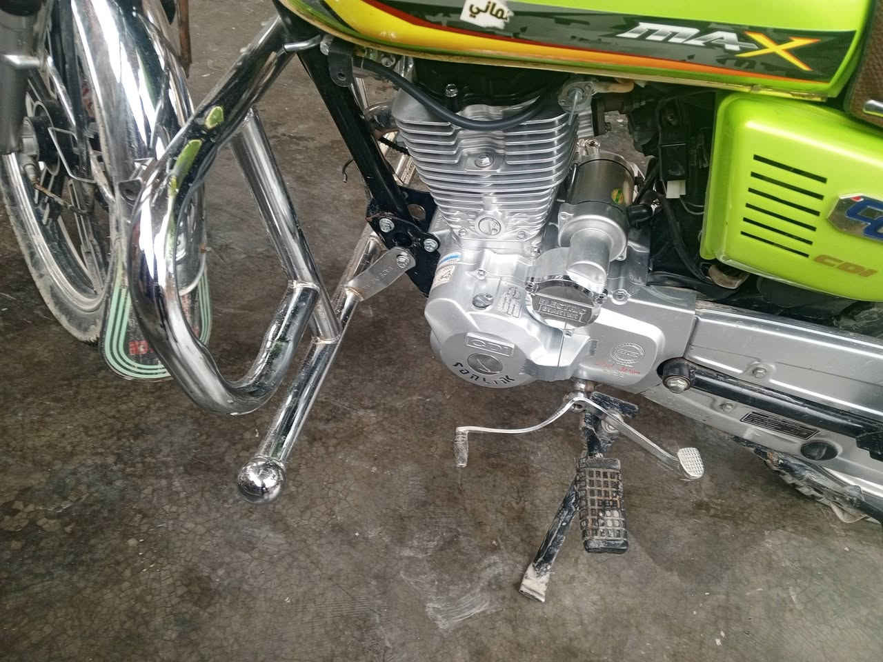 السلام عليكم معروضه دراجه للبيع 2023 واراوس حسب القناعه موتور او ستوته استفسار الخاص مفتوح ورقم الجهاز موجود***********
