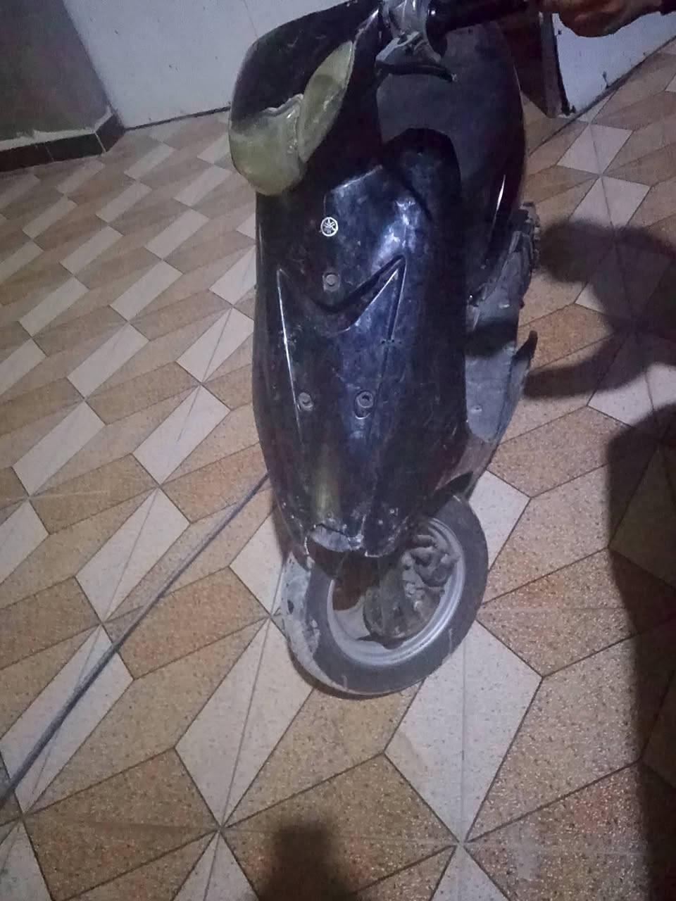 سلام عليكم عندي دراجة عصفورية للبيع لباتري كاعد شغالة 150 مكاني ديالى بعقوبة باب درب ***********
