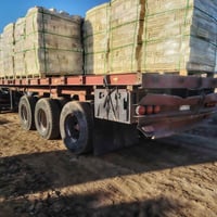 عربانه للبيع جاهزه للعمل مكانه بغداد شعله اني مكلف بل نشر رقم راعيه 07...