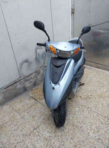 سلام عليكم للبيع بريز رمبه مختمه كله بلاد كابريتر بلاد مكينه مكفوله ماشيه ٧ أوراق كامله سعر ٥٥٠ مكان بغداد بلديات تيرات جدد نتصل *********** خاص ماكو لا تعب نفسك
