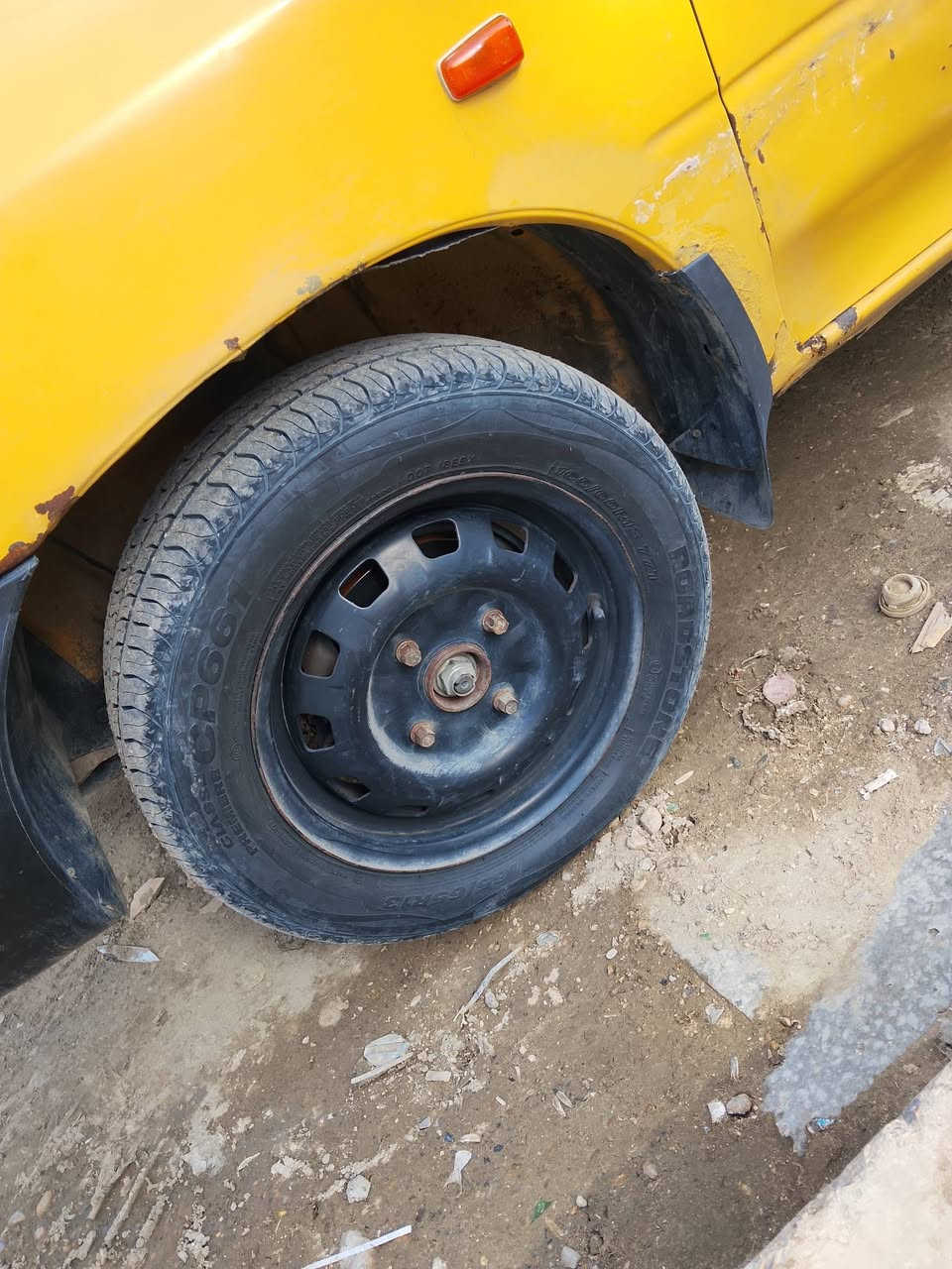 سياره سايبا مديل 2012 للبيع
السياره تدفئه  شغاله
تبريد ثلج 
صدر امانه الله جديد درام شفت جديد تقريبا صالي 10 ايام من شاده
بيها خيط بخار 
وتنقيص بالدهن مال المحرك لان بيها نضوح وما اعرف مين ف اني اريد ابيعها ومالي واهس اسوي النضوح 
بيها خياسات بالهلالات والجاملغ وغراضها كاملات مال بناص من هلالات ومن جاملغ وال اخره يعني تحتاج بس سمكري يضبطلك الشغل 
ابيعلك مو كفاله انت شوف وتقنع بيها وتاخذه 
رايدها ب26 وبيها مجال 
مكاني بغداد قرب الجسر مال الصليخ 
*********** وهذا رقمي والسياره باسمي تحولها ثاني يوم باسمك
