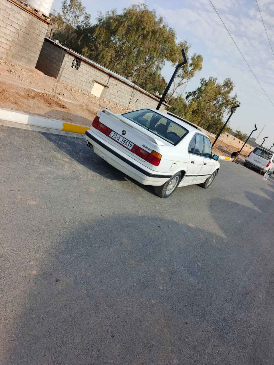 سلام عليكم بي ام 525 مديل 91 رقم سليمانيه انكليزي جديد بسمي تبريد تدفئه شغال كير اوتوماتيك جديد شاده قبل يومين يشك كاع شك سيار ه نضيفه مابيهه نقوصات محرك بي بخار قليل بدون تنقيص  سعره 55 بي مجال لطيبين مكان ديالى خانقين ***********
