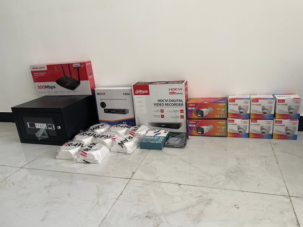 الحمد لله / لسنا الوحيدين لكننا مميزون 
اعمالنا في حي الشعب
منظومة 8 كاميرات تجميع بأعلى المواصفات
مع خاصة الذكاء الاصطناعي 

خاصة الذكاء الاصطناعي هي:-
1️⃣ - تصوير اي شخص يصلك قرب المكان بصورة خاصة صوت 
     وصورة ولقطة فديو ١٠ ثواني .
2️⃣-ممكن تحديد الأشخاص المخولين من قبل النظام بعد 
       ادخال بيانات من قبل المستخدم.
3️⃣-تفعيل إرسال صور الأشخاص على الهاتف.
4️⃣- حفظ صورة آخر شخص كان بالموقع قبل فقدان او 
         سرقة جهاز وإرسالها على الهاتف

منظومة دهوادقة 5 ميكا فول كلر صوت وصورة 

📌المواصفات
🔺8 كاميرات دقة 5 ميكا فول كلر صوت وصورة دهوا اصلي
     دبل لد ( تصوير ليلي نهاري ملون حتى بدون انارة)

 🔻ديفيار 8 جنل دقة 5 ميكا نوع دهوا يشغل كل انواع 
      الكاميرات ويدعم تسجيل الصوت مع تصوير الوجوه 
     والتعرف عليها بالذكاء الاصطناعي 

🔻هارد 1تيرا اصلي .

🔺كيبل رولة 250م مسلح ونحاس ومقاوم كافة الظروف الجوية 

🔺جهاز يو بي اس نوع ليثيوم اصلي يشغل منظومة الكاميرات 
     مع منظومة الانترنت ٣ ساعات حقيقي ويعتبر جهاز حماية 
     ومنظم فولتية وتلغي كافة المحولات

🔻بوكسات عدد 8 خاصة بالكاميرات لحماية الفيش من 
     الرطوبة والعبث وتعطي شكل لائق للكاميرات

🔻فيش كامله خاصة بالكاميرات

🔺كيبل اج دي مسلح

🔻ممكن ربط المنظومة على الانترنت وتراقيب وانت باي 
     مكان بالعالم

🔺ضمان سنه حقيقي

🔴لمزيد من المعلومات مراسلتنا على الخاص او الاتصال على الرقم
***********
***********مهندس محمد
