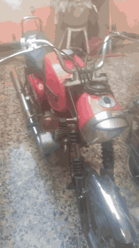 السلام عليكم امزت 81 للبيع دراجه طافيه ابيع كوم حديد دراجه قفلها 500 هذا رقمي اتصل ما عندك رصيد رمش واني خادم ***********
