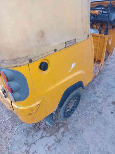 تكتك بياجو١٨ اوراق كامله السعر 900 شغاله تمام رقم ***********
