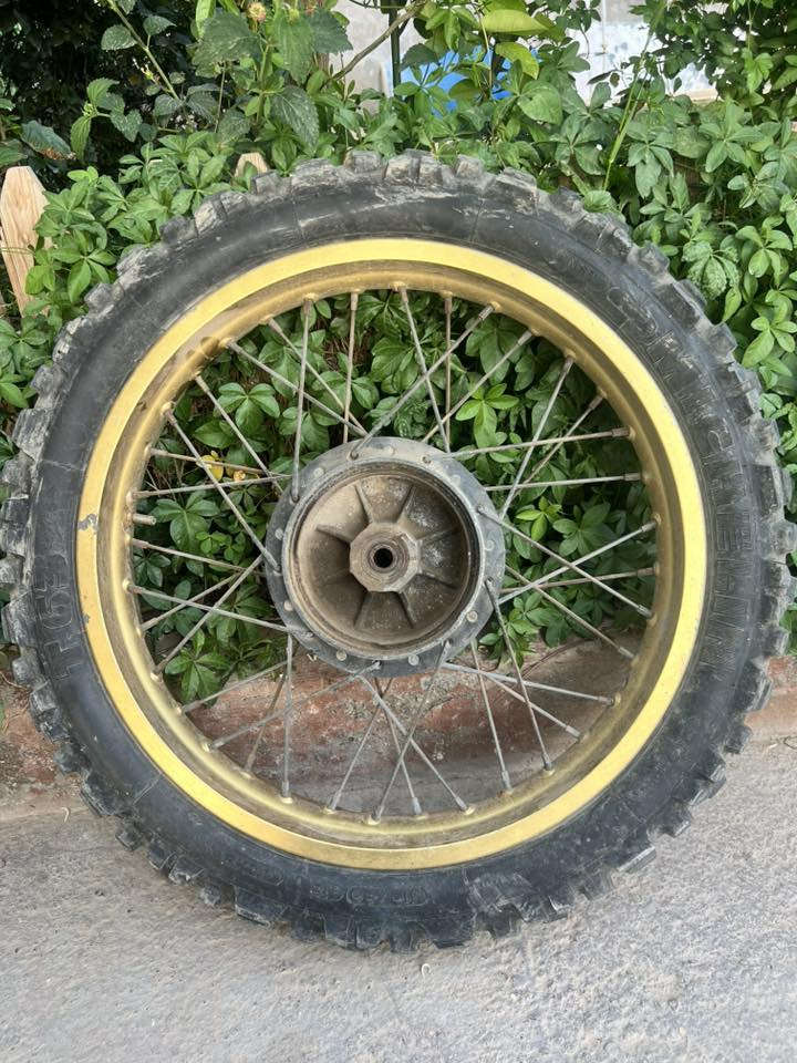 ويل حجم 18ياباني الي يريدة بيخير ويدلل بدون تاير ***********
