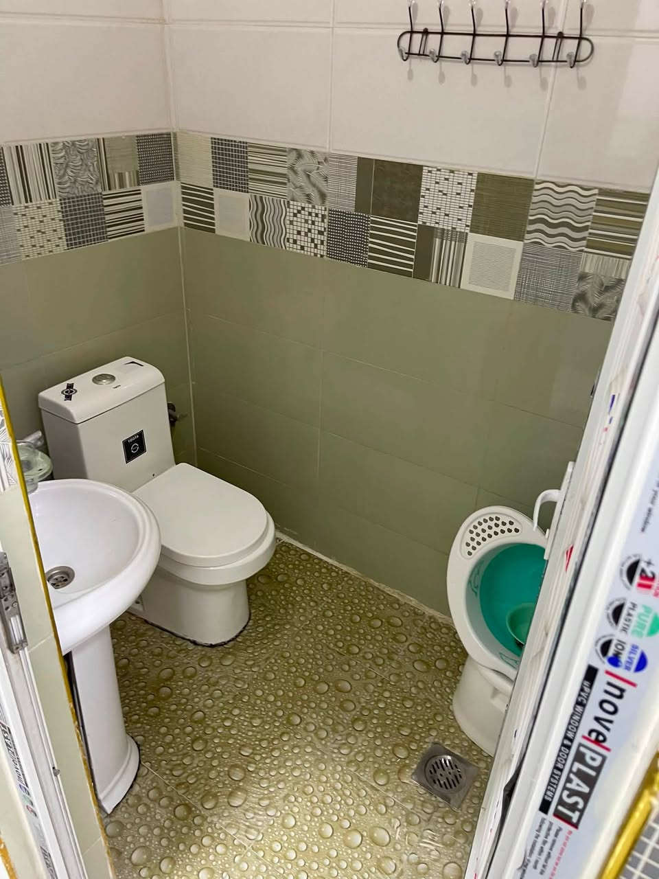 🛑 دار للبيع بناء حديث 🏠 
- مساحة ٨٥
- غرفتين نوم كبار
- استقبال 
- حمامين 
- للأستفسار : ***********
