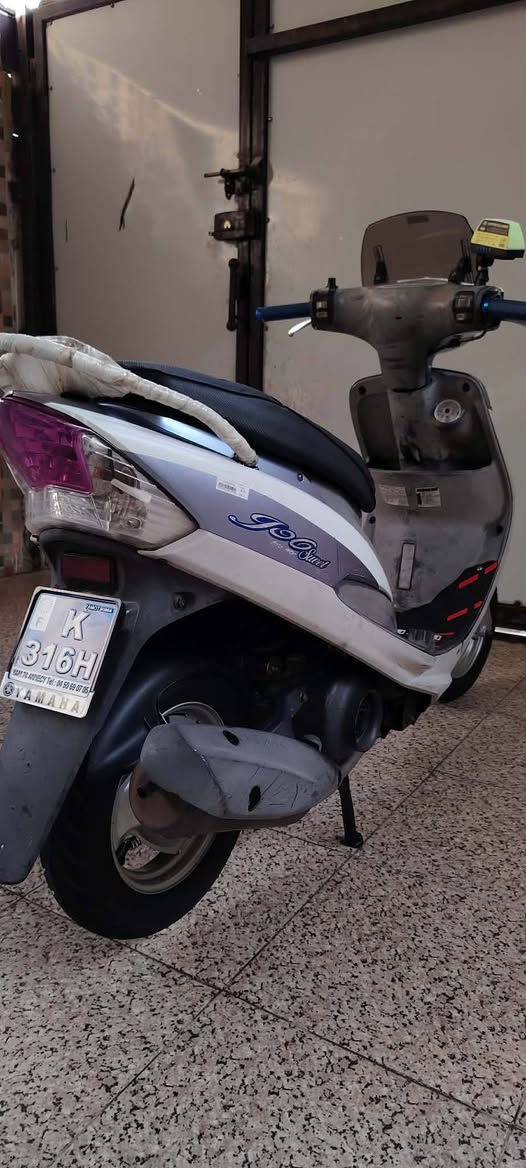 سلام عليكم دراجة ماكس للبيع صارلهة شهر من طالعة من رمبة تعال افحص وقتنع واخذهة ومكفولة من كلشي شراي تعال خاص او هاذة رقمي ***********
