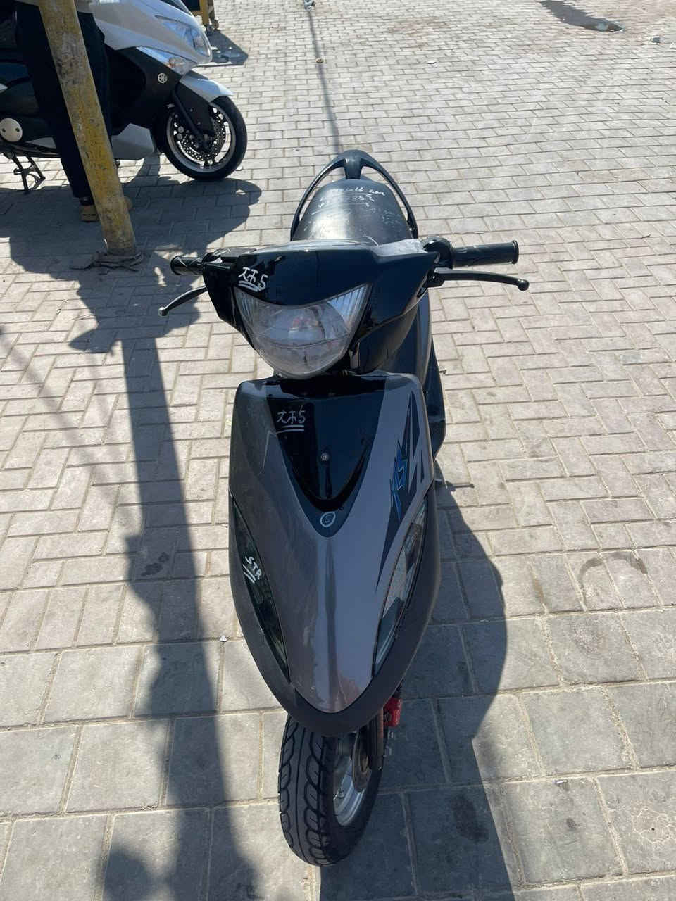 لسلام عليكم دراجه ماكس عدله للبيع مكفوله كفاله عامه شراي يتصل *********** العنوان بغداد مدينه الصدر المكينه ناعمه لاتبخير ولا تنقيص جيب فيتر وفحص
