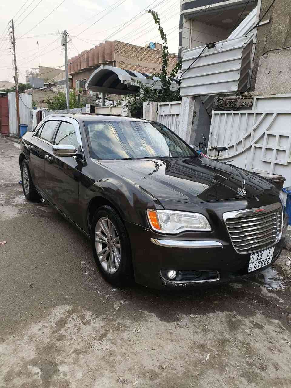 للبيع
سعر 165$
 اوباما c300 بلاتينيوم اعلى فئه بل اوباما   خليجي سياره وكالة عرصات ومعدودات  كم وحدة 
موديل 2012
صبغ 4 قطع جانبية
محرك 6سلندر حجم 3600 
 كير اوتوماتيك طيارة ٨ نمر( تو ويل)
 
رقم بغداد دولي سنويه جديدة شرط التحويل 

مواصفات  فول 1/1
سقف بانوراما 
بصمة تشغيل مع بصمة ابواب صندوق بصمة تشغيل عن بعد 
شاشه كبيره كامره خلفي دواره +حساس خلفي 
 داخل اوفوايت كشنات امامي كهربائي + تدفئه تبريد 
مكان كلاصات حار 🔥 +بارد 🧊 
كشن امامي  مع استيرن تحكم كهربائي خزن ميموري 
داخل صاج بلادي تبريد قطعتين ثلللج ❄️❄️
رادار جانبي  فول تحكم ستيرن 
مرايه قلاب مع بك بردا خلفية تنزل ع R
لايتات عالي ناصي زينون بلاد 
ويل  كروم 18 بلادي 
يدات نيكل مرايات نيكل ويل مكسيكي ابو الضمان وتخم تاير مصارلة شهر
سستم سماعات   Albine
مكاني بغداد تقاطع درويش 
***********
***********
