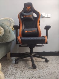 كرسي • بحالة جيدة • بغداد البلديات