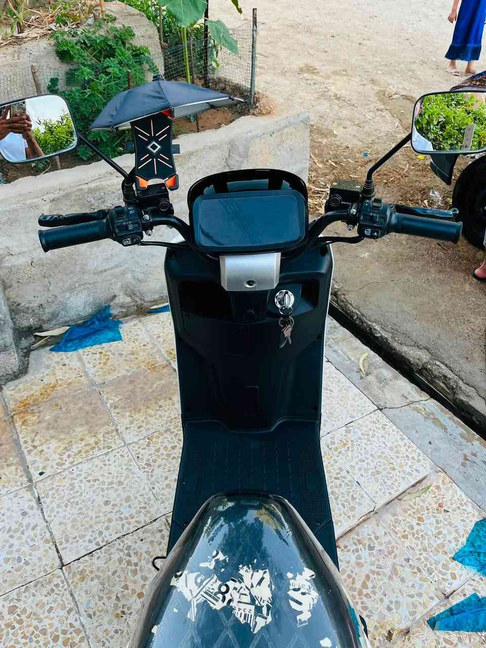 ماطور شحن للبيع⚡️🔋
ماطور 318 النضاف٩٩٪؜ كدام العين 
6 بطاريات + بطارية احتياط يعني 7 ✅
دبل سويج + بصمة تشغيل عن بعد ✅
الماطور شرط مامفتوح بي برغي مال بيت ✅
باب اول كفرات شرط خشط مابيهن ✅
تايرات جدد ✅
شاحنة الاصلية شرط ✅
السعر 650 
للتصال بالرقم ***********
واتساب ***********
