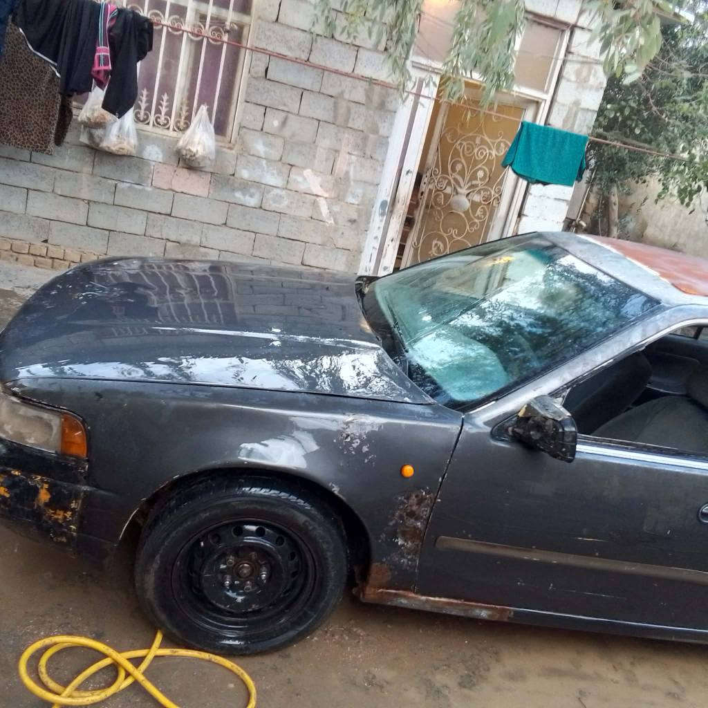 السلام عليكم ورحمة الله
نيسان موديل 91 
السياره مكفوله من الضربة والصبغ 
مكين وكير كامري ابو الجف مكفولات 
رقم كربلاء مداور ثاني يوم 
ب14ورقه بيه مجال قليل 
مكاني النجف 
***********
