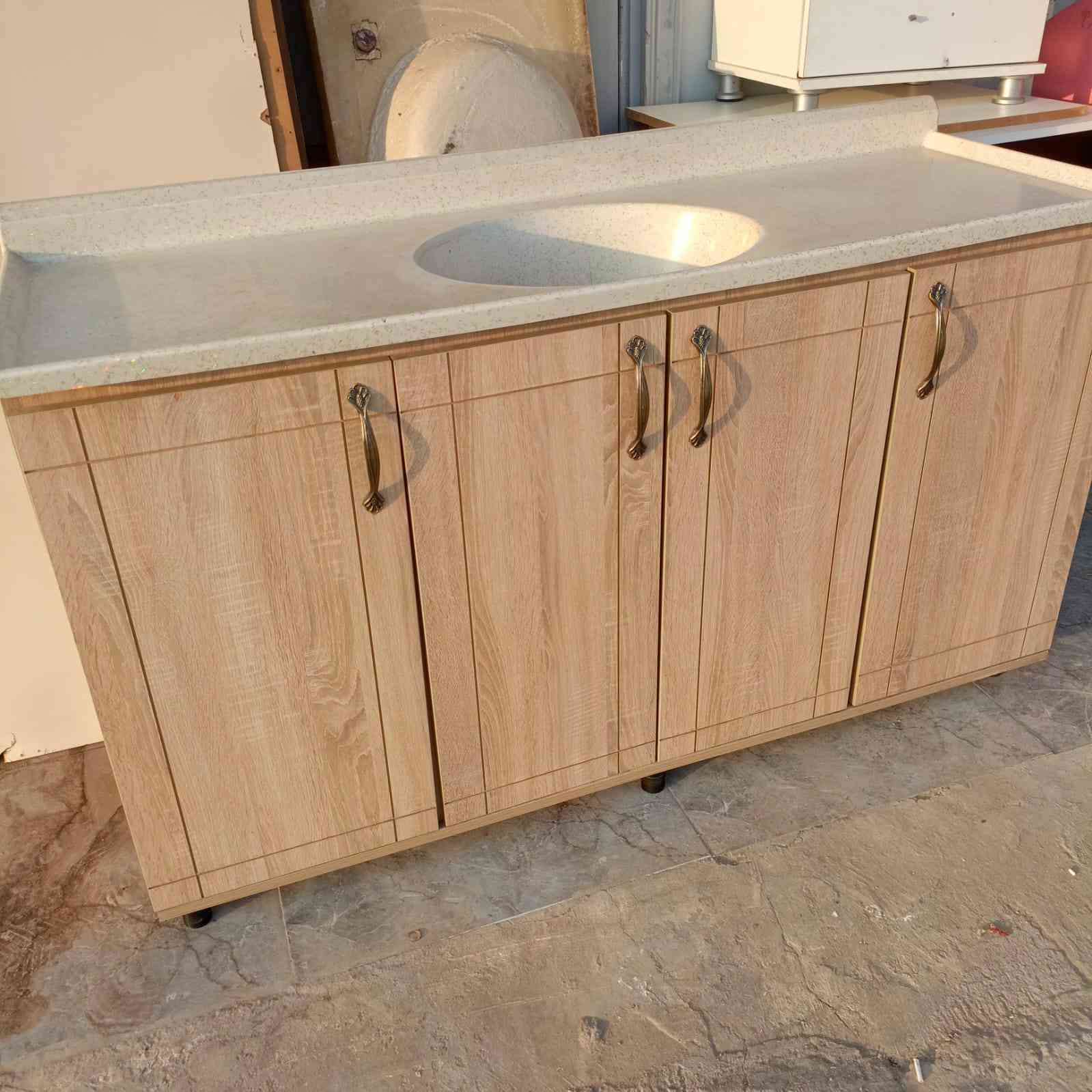 زبائنا الكرام
تم وصول بضاعه جديده بفضل الله
توفر عدنه تخم باكثر من موديل وديوان أيضا كاونترات اج دي اف والالمنيوم والعديد من الاجهزه المنزليه
كل هذا  بمجمع مظفر الزيدي أبو علي،،،، العنوان محاويل حي العسكري قرب المولد للاستفسار مراسلة الصفحة او الاتصال على الرقم ***********2
