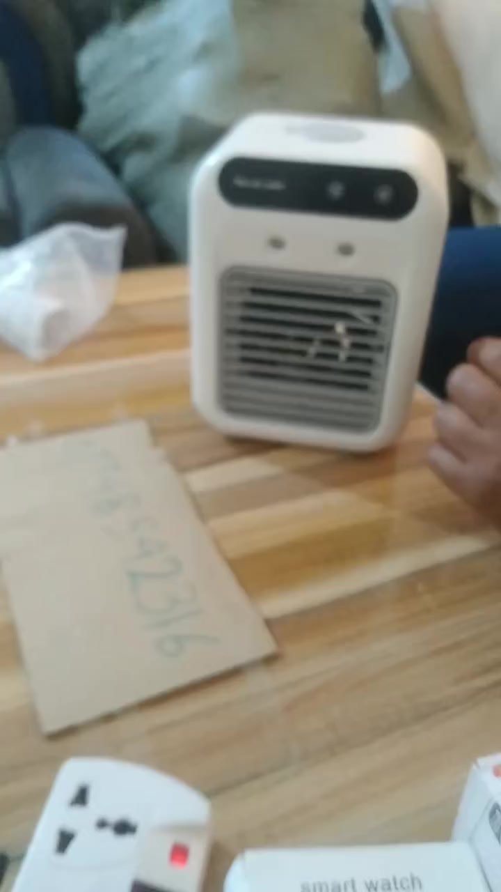 السلام عليكم
اغراض امزون الاصلي جديد مو باله 

الاسعار مذكورات بالفديوات 

مراسله وات ساب ***********
