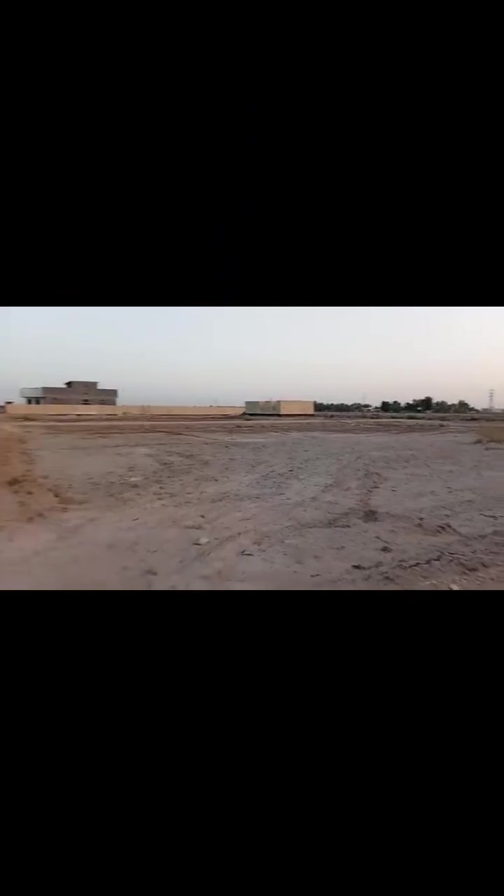 قطعه أرض للبيع في حي ماجد حميد مساحه 250متر ركن ع شارعين لاستفسار الاتصال ع الرقم ***********
