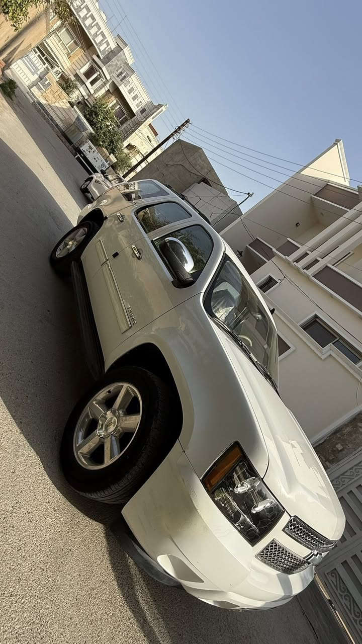 السلام عليم
@شوفرليت تاهو 2012 
1.كشنات جلد
2.شاشات عدد (2)
3.كراسي كهرباء
4.فتحه
5.نضام صوتي بوز
6.مثبت سرعه 
7.تشغيل عن بعد
8.نزول منحدرات
9.مري شفط
10.مكينه V8/5.300
11.الضرر/كلين تايتل / كفالة عامه
سعر /250$
للاستفسار الاتصال على الرقم /***********
الشراي فقط يتصل
عنوان ديالى/ بعقوبة 
تحويل ثاني يوم@إشارة
