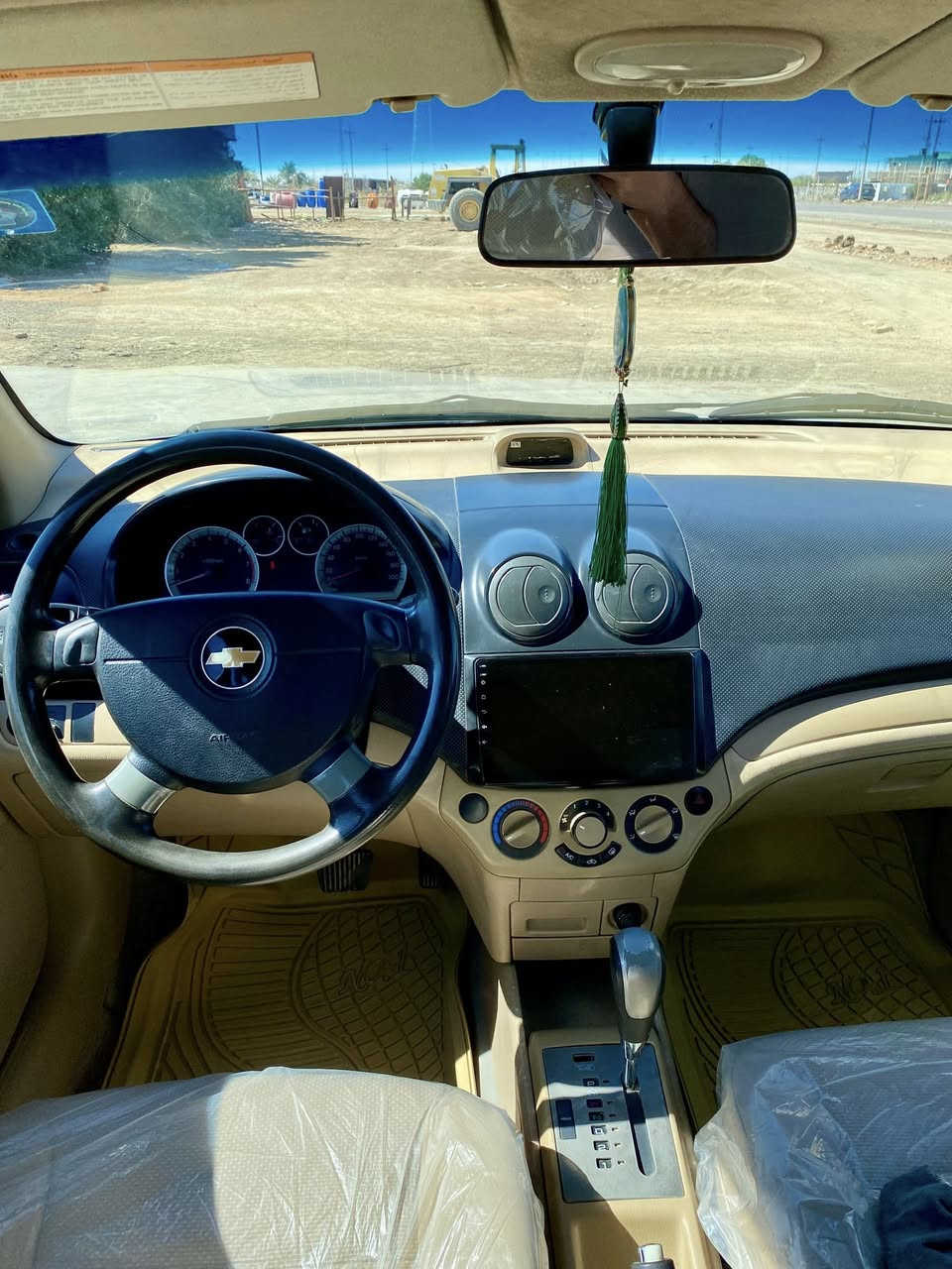 سلام عليكم افيو 2010 قادسية رقم دولي باسمي
مكفولة كفاله عامة ماشية فقط 165 على وضع شركة
كهربائيات شاشة كامرة على فحص
مكينة مفتوح على فحص 
المكان ديوانية السعر 77
استفسار: ***********
