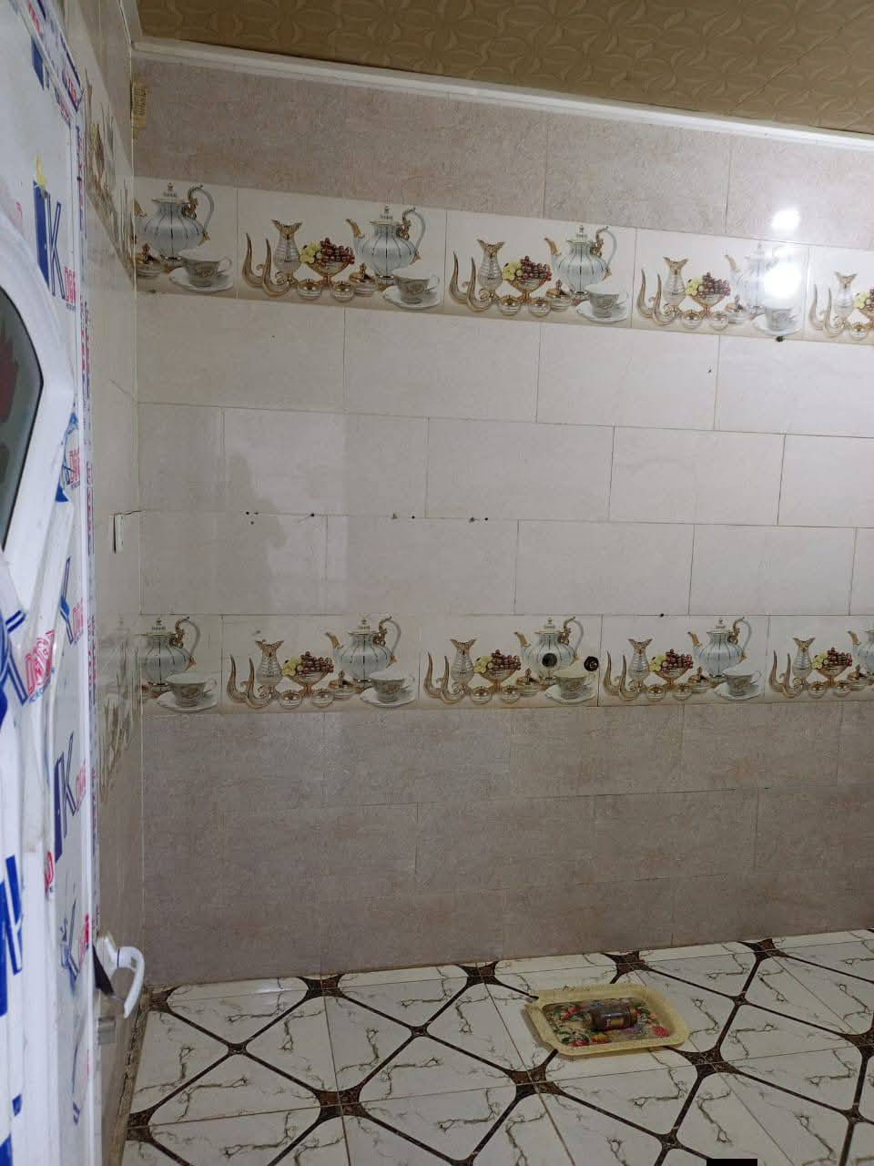 بيت للبيع المساحة 100م خلفي 

طابق واحد غرفة وصاله ومطبخ وستقبال وصحيات 

المكان حي اور الثانيه على ساحه 

السعر 85

***********
***********
