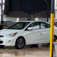 اكسنت مضلع 2017 امريكي  گير محرك شرط  رقم اربيل سيارة نظيفة ماشية 47ال...