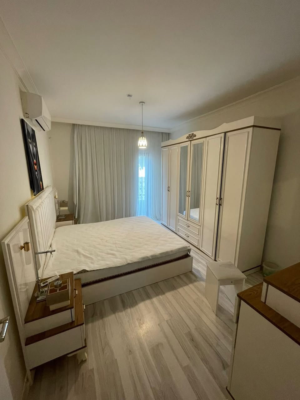 شقه للايجار و للبيع💣⛔️

شقه غرفه و صاله موثث😱 
كامل اثاث كلش حلو🛌
مساحه الشقه ٨٣ 🔑
متر في لالاف ستي اربيل🌇

⛔️⛔️سعر الايجار ٣٥٠$ فقط⛔️⛔️

للتواصل: https://wa.me/message/PONL5JO6GPVXC1

#ايجار #بيع #شقه


**إذا كنت صاحب هذا الإعلان وتريد حذفه لأي سبب، رجاءا أرسل رسالة إلى الدعم الفني**