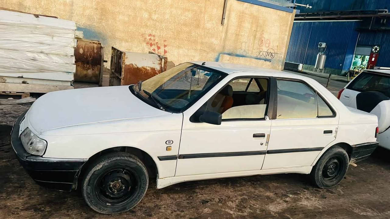سيارة بيجو روا 2009 سنويه منتهيه بل 24 راعيه بنجف ويجي يحول ويريد يحول مكينه بيها خيط تبخير ولكير  يفلت ساعات بس ال4 وتبرىيد شغال بس نقص غاز ولبدي شوف العين *********** البصرة, العراق
