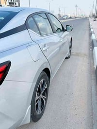 نيسان سنتره مديل ٢٠٢٣سياره جاهزه من كلشي رقم معوقين تبديل بنيد فقط ولج...